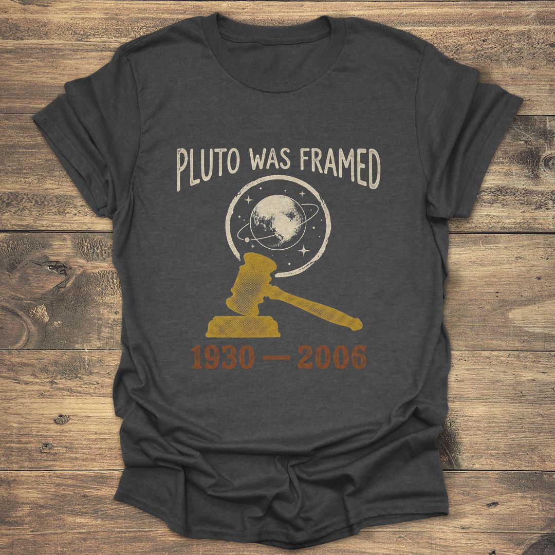 Pluto Was Framed Astronomy - Dark heather T-Shirt