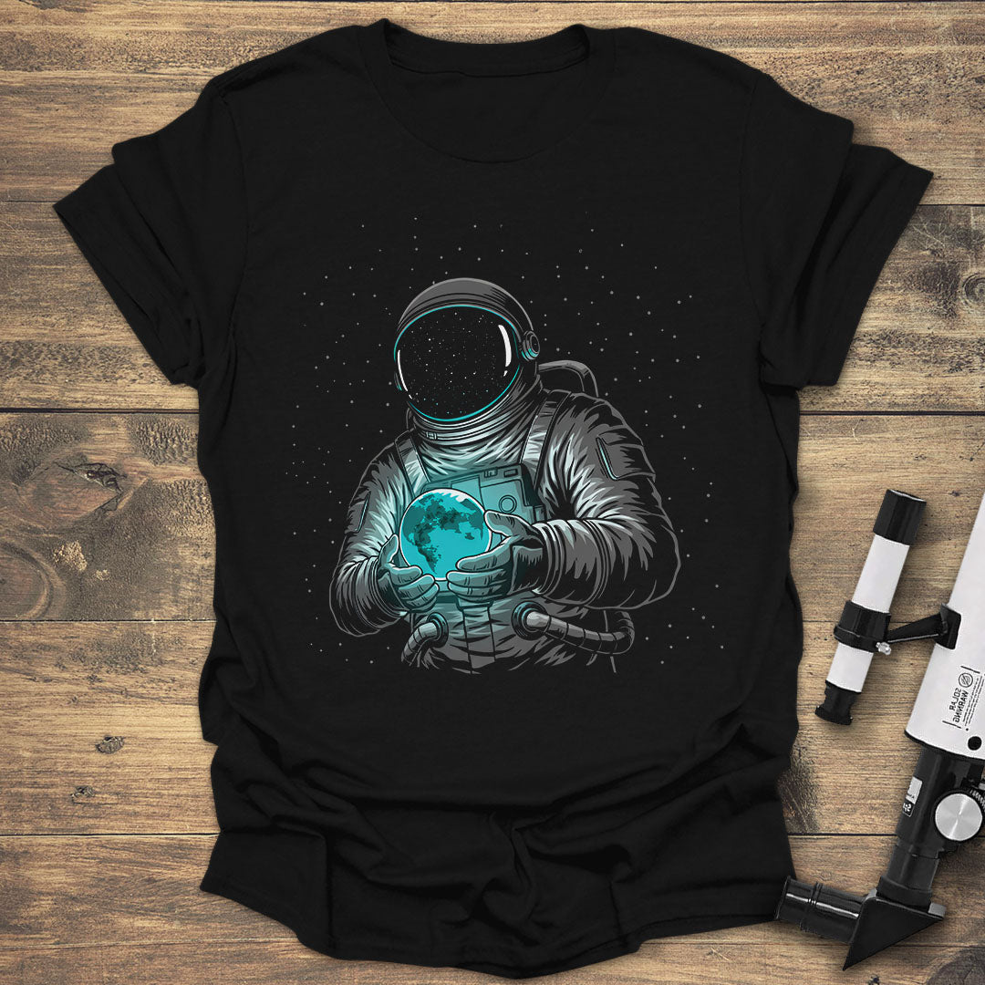 Astronaut Holding Earth - Black T-Shirt