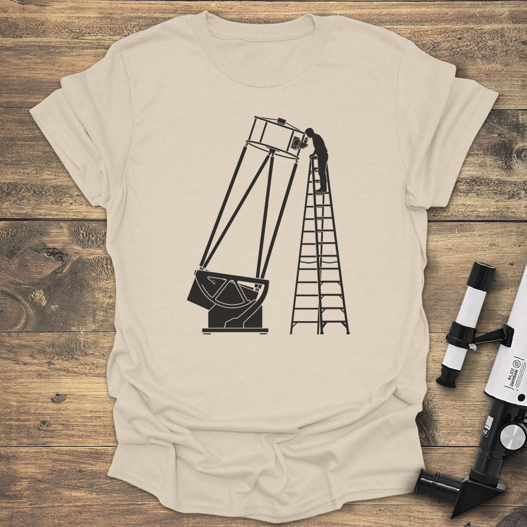 Giant Dobsonian Observer - Natural t-shirt